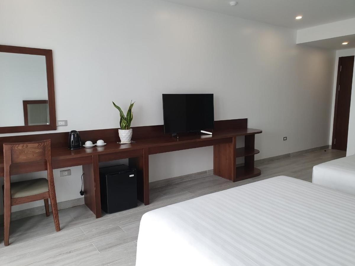 Ha Long Bay Tuan Chau Hotel ภายนอก รูปภาพ